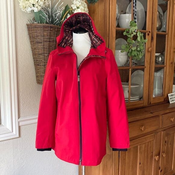 New Crimson Red Hooded Pendleton Rain Jacket Size Medium - Picture 1 of 11